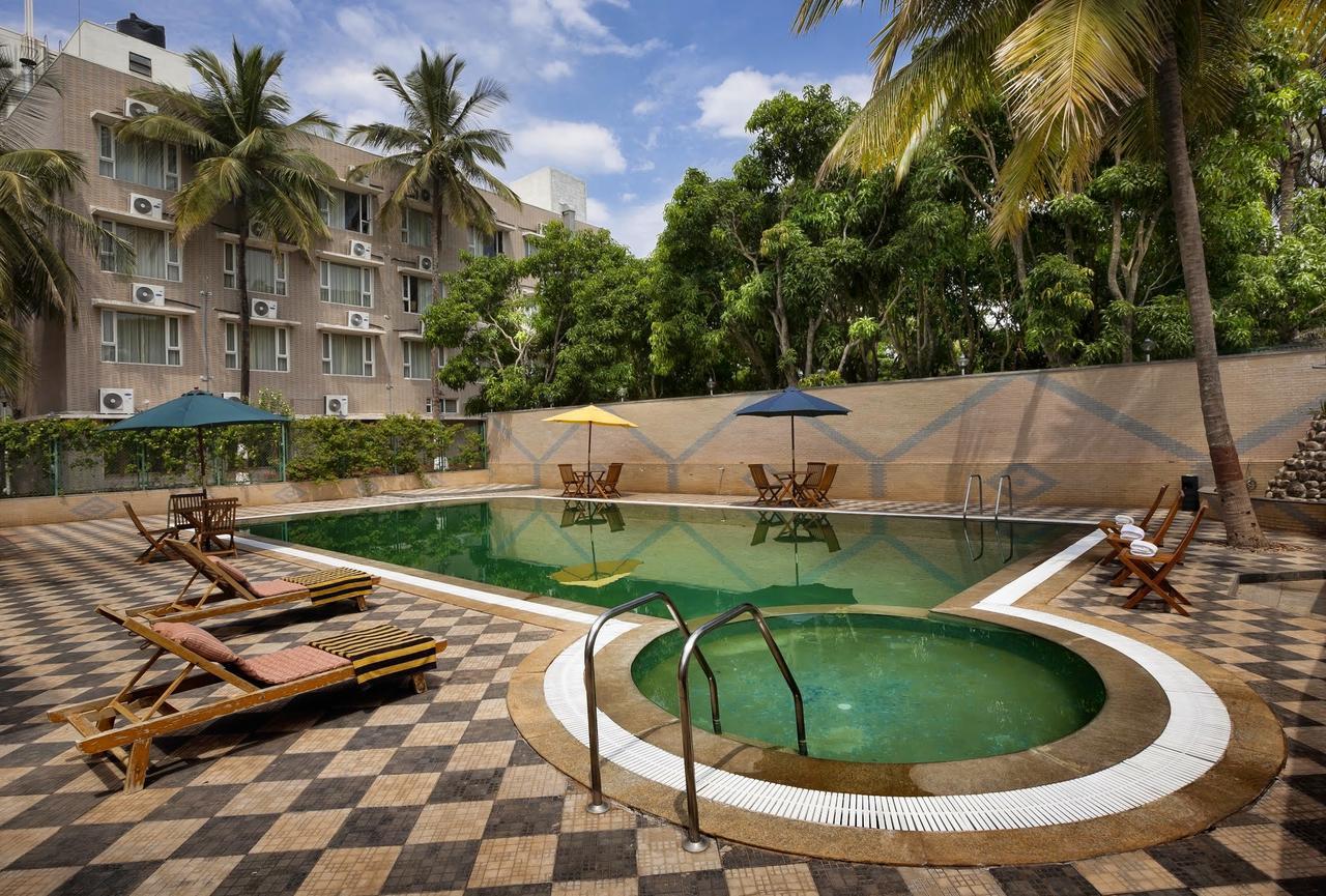 Mayur Aaditya Resort Dharwad Eksteriør billede