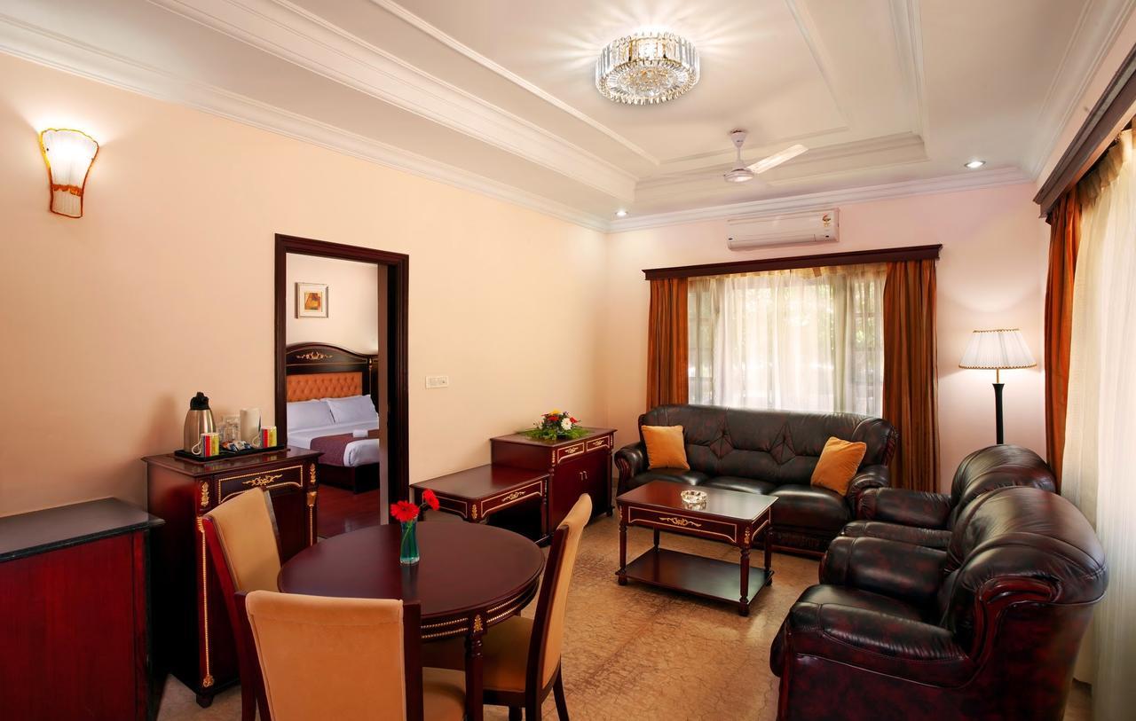 Mayur Aaditya Resort Dharwad Eksteriør billede