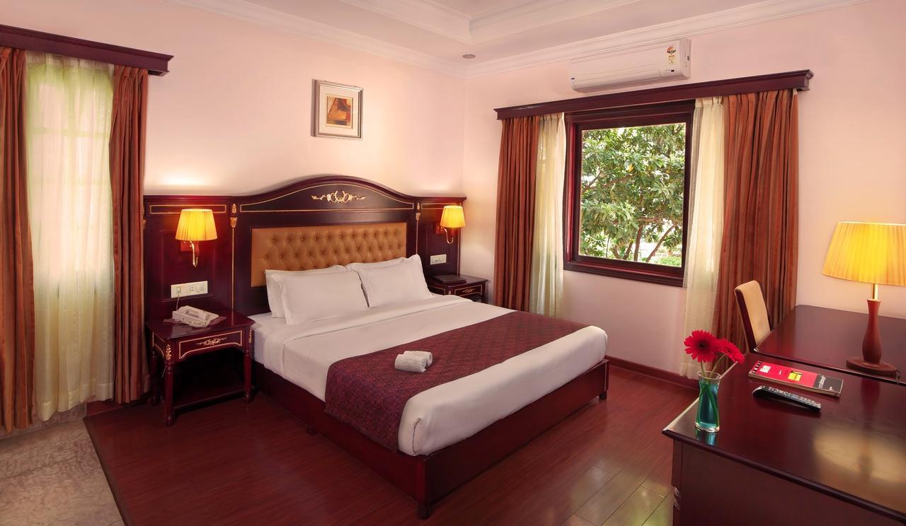 Mayur Aaditya Resort Dharwad Eksteriør billede