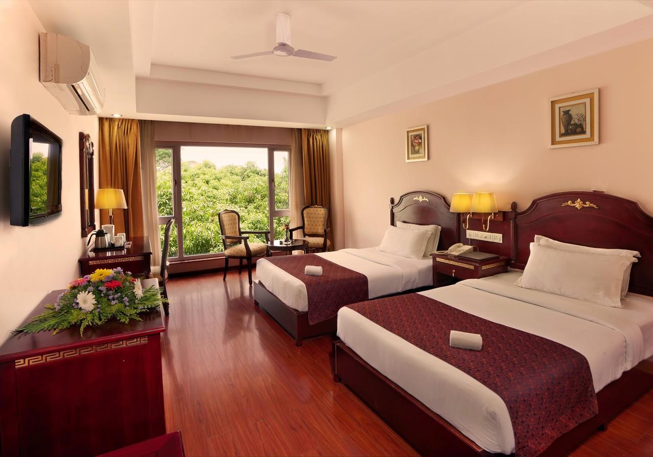 Mayur Aaditya Resort Dharwad Eksteriør billede
