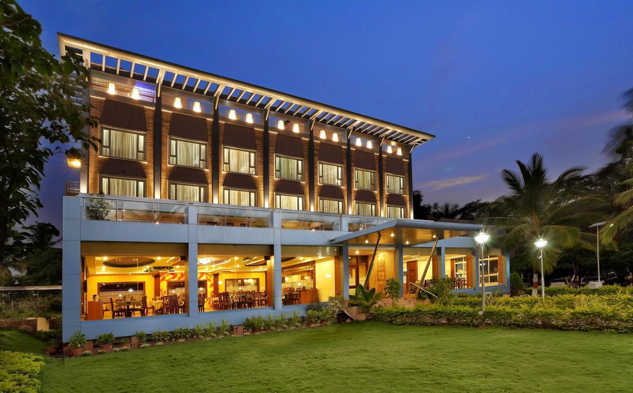 Mayur Aaditya Resort Dharwad Eksteriør billede