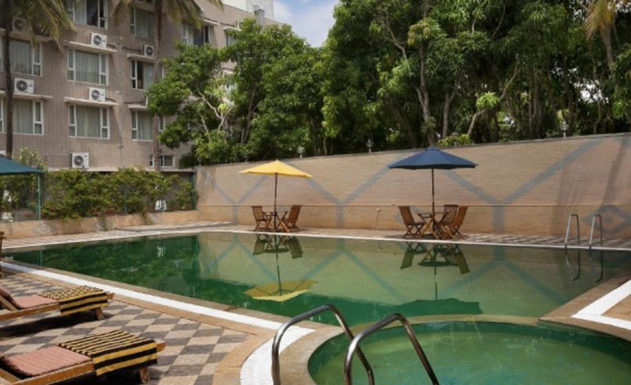 Mayur Aaditya Resort Dharwad Eksteriør billede